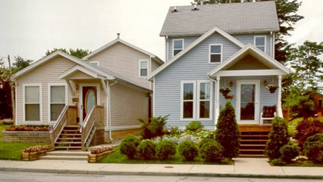 New houses in East Russell neighborhood of Louisville, KY. Photo courtesy of Dr. John Gilderbloom.