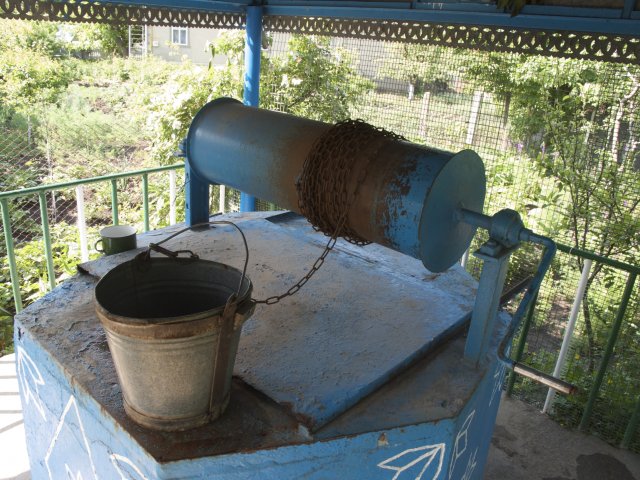 dug water well with bucket