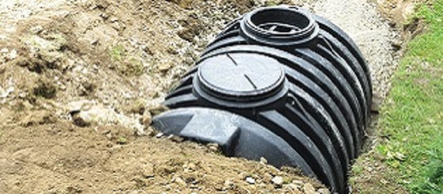 Septic system tank